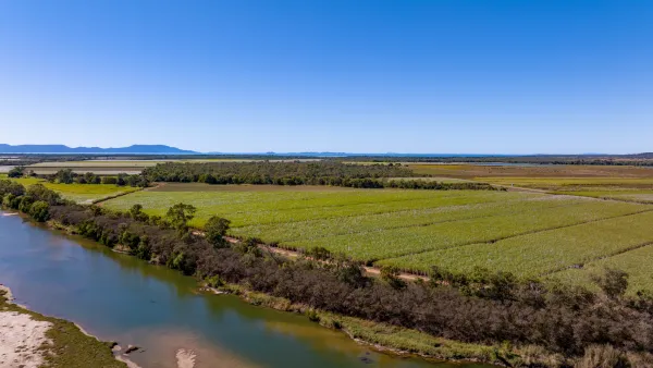 Sugarcane water irrigation north queensland